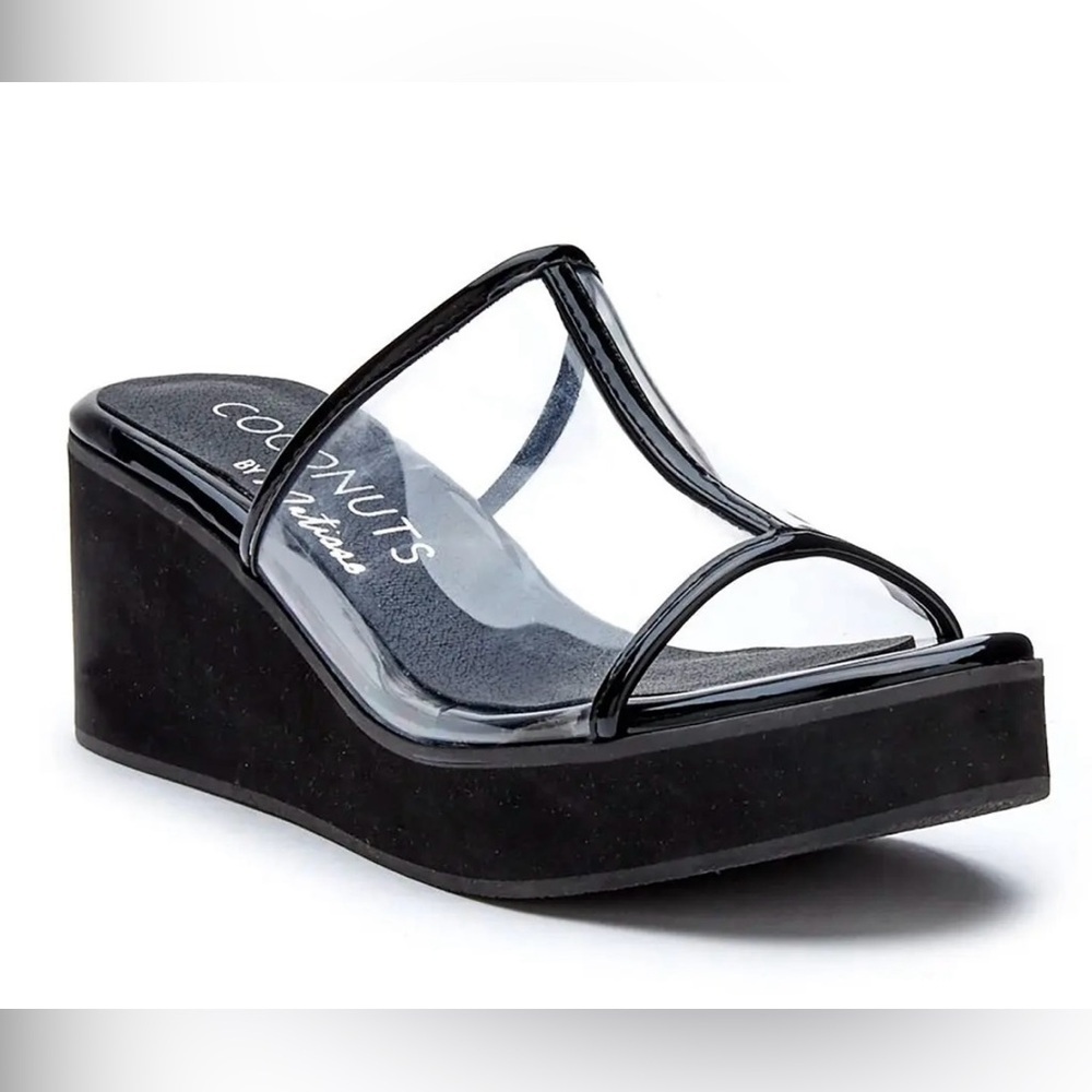 Women’s Coconuts by MATISSE Layered black/clear platform wedge sandal- Size 8